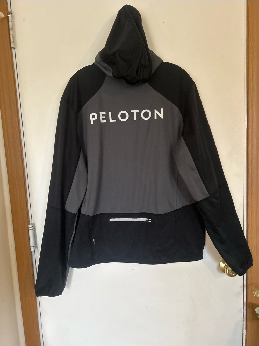 Ogio Large Peloton Two-Tone Black & Charcoal Hooded Jacket